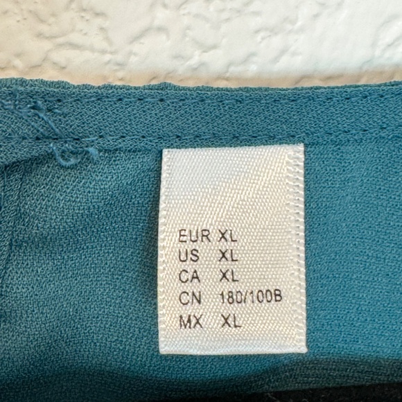 NEW (NWOT) Milumia Women's Elegant Belted Pleated Flounce Sleeve Long Dress - Picture 4 of 9